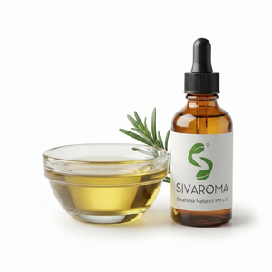 Fournisseur en gros d'huile essentielle de romarin pour la formulation cosmétique, les produits de soins personnels, les marques de beauté et les applications de parfumerie - Product Image 2