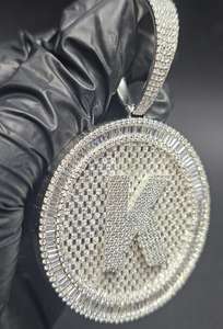 จี้รูปวงกลมแบบกำหนดเอง ประดับเพชร จี้ชื่อแบบกำหนดเอง เงินแท้ 925 จี้โมอิสซาไนต์แบบกำหนดเอง จี้ฮิปฮอป จี้เลขนำโชคแบบกำหนดเอง - Product Image 6