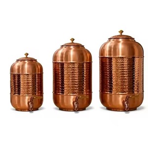 Distributeur d'eau moderne et écologique en cuivre avec réservoir et robinet pour l'eau potable, idéal pour la maison, la cuisine, le bureau et les événements. - Product Image 5