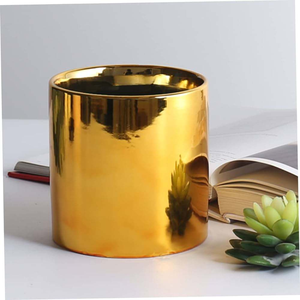 Juego de Macetas de Metal Dorado con Diseño Personalizado, Macetas Modernas con Brillo Dorado para Interiores y Exteriores a Precio de Mayoreo - Product Image 3