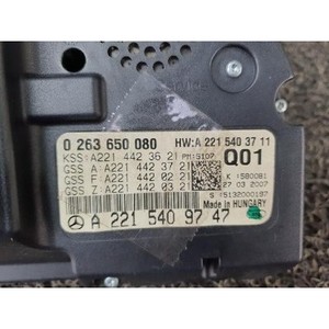 แผงหน้าปัดรถยนต์ S-class ปี 2005-2013 มือสอง ของแท้ รหัสอะไหล่ A2215409747 - Product Image 3