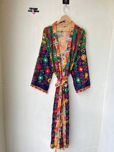 Camisón Kimono Largo de Algodón 100% con Cuello en V, Cintura Elástica, Bordado Artesanal Phulkari y Espejos, Estilo Boho - Product Image 5