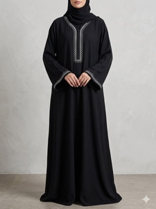 Abaya en satin de soie faite à la main pour femme, coupe modeste, ourlet évasé, longueur ras du sol, manches longues, légère, infroissable, collection Printemps - Product Image 3