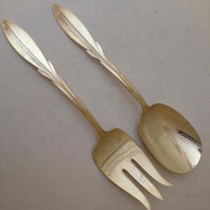 Fregona redonda pulida y brillante con mango de diseño, conjunto de cuchara y tenedor para servir ensaladas de diseño plateado, para boda y fiesta - Product Image 2