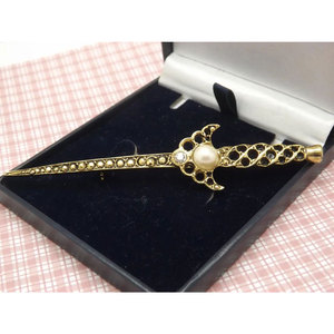 Broche Escocés con Diseño de Espada, Insignia del Clan Celta, Pin para Kilt, Metal Dorado con Perla Sintética y Piedra Blanca - Product Image 2