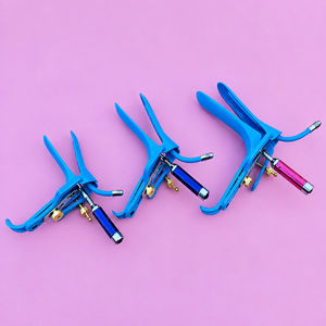 เครื่องมือตรวจภายในช่องคลอดแบบโลหะยี่ห้อ Graves รุ่น Manual Metal Vaginal Speculum พร้อมแหล่งกำเนิดแสง SL เคลือบไนลอนสีน้ำเงิน สำหรับนรีเวชวิทยา BE-01414 ได้รับการรับรองมาตรฐาน CE ระดับ Class I - Product Image 1