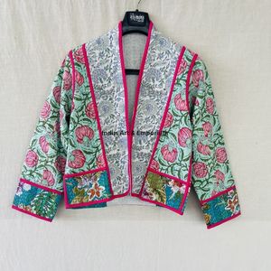 Chaqueta de algodón acolchada vintage hecha a mano, chaqueta de algodón vintage Jaipuri de manga larga - Product Image 2