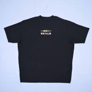 T-shirt pour homme de qualité supérieure avec logo personnalisé, fabrication noire avec broderie avant et arrière, manches courtes et col rond. - Product Image 2