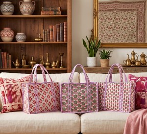 Bolsos tote grandes de algodón acolchado con estampado indio, bolso de mano para mujer, bolso de viaje, regalo de cumpleaños, regalo de Navidad para ella - Product Image 5