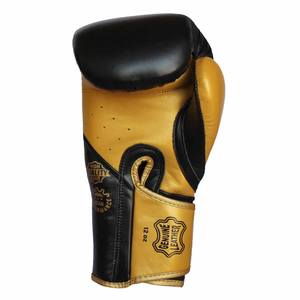 Gants de boxe en cuir Tri Tec de haute qualité, idéaux pour le kickboxing, le sparring et le punching – Gants de boxe pour adultes les plus vendus - Product Image 4