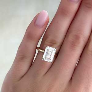 14K 18K Gold IGI 5 Ct Emerald Cut Lab Grown Diamond Engagement Rings Hidden Halo Solitaire Band Women Factory Price Wholesale - Product Image 2