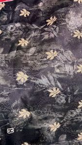 Tela de Seda Jacquard de Viscosa Pura de Lujo, Impresión Digital, 140 GSM, para Vestidos Étnicos de Mujer, 44 Pulgadas, Tejida en India, Gujarat - Product Image 2