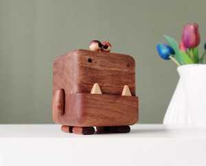 Figurine de robot en bois à collectionner, jouet décoratif fait main, pièce d'art pour l'affichage sur étagère et la décoration de la pièce, pour le dessus de table du salon - Product Image 6