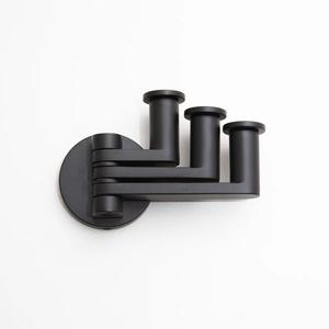 Organisateur mural à double crochet en métal noir mat de qualité supérieure pour la salle de bain, la cuisine, l'entrée - Product Image 1