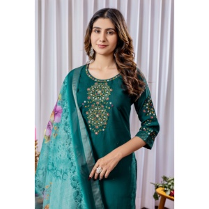 Ensemble Kurti Pantalon Dupatta pour femmes - Tenue élégante en trois pièces - Product Image 2