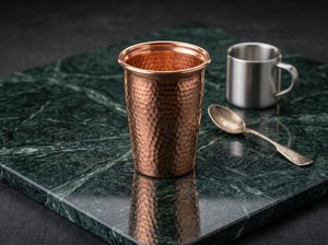 Verre à boire artisanal en cuivre martelé pur, verre à eau ayurvédique de qualité supérieure pour la maison, la cuisine, l'hôtel, le restaurant et les cadeaux - Product Image 3