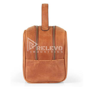 Bolsa de viaje de fin de semana de alta calidad, 40L, de cuero de grano completo, impermeable, con compartimento independiente para zapatos. - Product Image 6