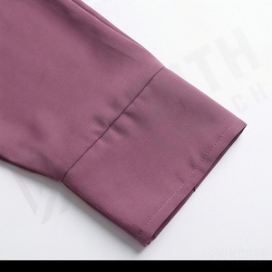 Abayas al por mayor para Eid: Elegante túnica musulmana de poliéster sedoso ligero con cuentas, estilo mariposa islámico hasta el tobillo. - Product Image 5