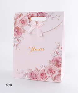 กล่องพิมพ์โลโก้ตามสั่ง Boxit.pk HR-01 ถุงกระดาษอาร์ตแบบรีไซเคิลพร้อมหูหิ้วและเคลือบลามิเนต พิมพ์ออฟเซ็ตสำหรับร้านค้าปลีกสุดหรู - Product Image 1