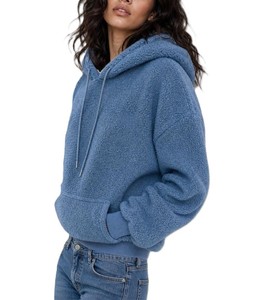 Sweat-shirts unisexes en gros avec logos personnalisés, épaules tombantes, tissu molletonné polyester/coton de haute qualité, doux et résistant, avec poche kangourou - Product Image 3