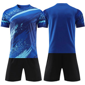 Tenue d'équipe de football personnalisée avec étiquette OEM, uniformes de football en polyester, maillot de football à col rond à manches courtes et ensemble short - Product Image 3