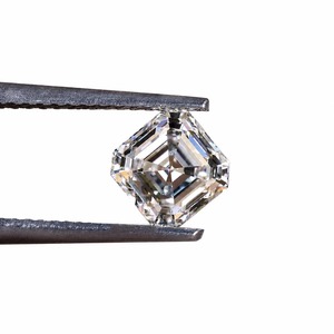 เพชร 8 กะรัตทรง Asscher เพาะเลี้ยงในห้องปฏิบัติการ คุณภาพ D VVS2 รับรองโดย IGI ผลิตด้วยวิธี CVD 3EX ทรงเจียระไนยอดเยี่ยม ผู้จัดจำหน่ายขายส่งสำหรับผู้ซื้อเพชรระดับนานาชาติ - Product Image 4
