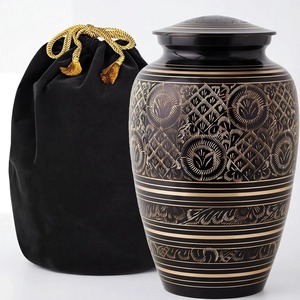 Engraved Gold Leaf Metal <b>Black</b> Brass American Style Eco-Friendly Biodegradable Adult Cremation Urns with Free Bag - Product Image 4