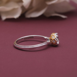 Bague de fiançailles solitaire en diamant cultivé en laboratoire certifié IGI, argent sterling 925 massif, halo caché, pour femme - Product Image 6
