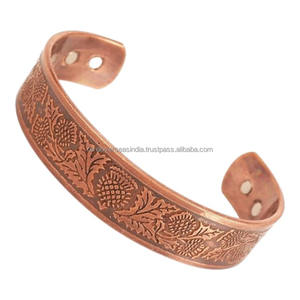 Brazalete de Cobre Tibetano Hecho a Mano, Grabado, Joyería Unisex, Regalo para Mujeres y Hombres - Product Image 2