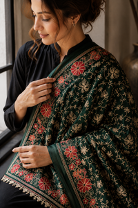 Chal de Moda Bordado en Viscosa con Estampado Digital Artístico, Flecos Largos, Suave, Cálido y Transpirable, Diseño de Invierno para Mujer - Product Image 6