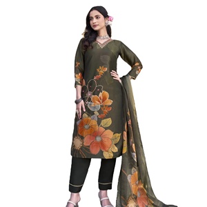 Trabajo de hilo manual de impresión digital de viscosa pesada con top y pantalón de trabajo hecho a mano Con impresión digital con dupatta de encaje - Product Image 1