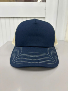 Casquette Trucker à 6 Panneaux Structurée en Mousse et Maille avec Logo et Couleur Personnalisés pour Adultes, Vêtement Décontracté Quatre Saisons, Fournisseur Vietnamien - Product Image 1