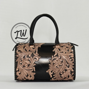 Sac à main pour femme en cuir véritable noir, fait main, dernier cri, design floral, tendance, avec détails sculptés à la main. - Product Image 5