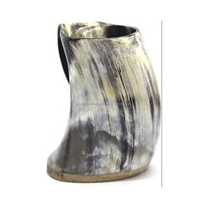 Juego de Tazas de Cuerno Vikingo Pulido Personalizadas y con Diseño de Animales |   Taza Ecológica Hecha a Mano con Opción de Logotipo Personalizado |   Base de Madera - Product Image 5
