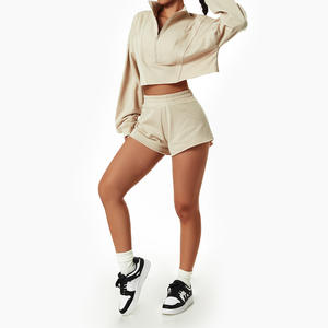 Ensemble de survêtement deux pièces en coton 100 % pour femme, comprenant un sweat à capuche et un short, idéal pour le sport - Collection 2026 - Product Image 2