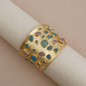 Brazaletes de Moda con Piedras Preciosas de Calcedonia Multicolor, Brazalete de Mujer con Piedra de Nacimiento, Engaste de Bisel Chapado en Oro, El Joyero - Product Image 3