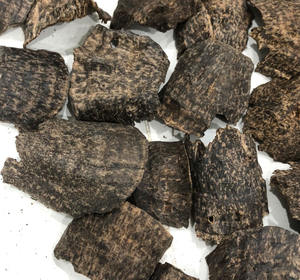 Bois d'Oud Naturel Premium à Haute Teneur en Résine, Charbon d'Oud à Combustion Longue Durée, Copeaux d'Agarwood en Gros à Prix Compétitif - Product Image 6