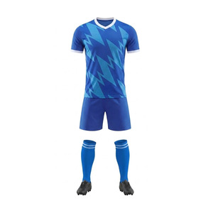 Conjunto de Uniforme de Fútbol Sublimado Personalizado, Cuello en V Azul, Manga Corta, Absorbe la Humedad, Equipación Deportiva para Hombre, Ajuste Atlético para Todas las Temporadas - Product Image 3