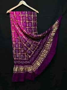 Dupatta en soie pure à motif Bandhani, style fête, 2,5 mètres, pour femmes, par AISHA BANDHEJ - Product Image 5