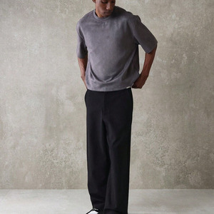 T-shirt court ample en suédine à manches courtes avec broderie numérotée au dos pour homme – Style streetwear en suédine douce - Product Image 3