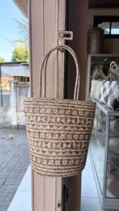 Sac fourre-tout en paille tressée peint à la main, best-seller indonésien, vert et blanc, couleur unie, style vintage, broderie, ouverture supérieure, pour le shopping - Product Image 3