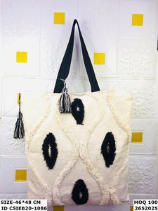 Sac à bandoulière artisanal pour femmes, en coton écologique, tissé à la main, fermeture éclair, motif quadrillé noir, par Craftstages International Designer - Product Image 2