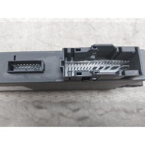 ECU และโมดูลคอมพิวเตอร์มือสอง ซีรีส์ 1 รุ่น 922623801 - Product Image 3