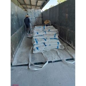 Soluciones de pisos de PVC ultra duraderas con limpiadores de pisos Premium de polvo de piedra caliza ultrafino - Product Image 1