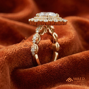 Bague de fiançailles en or jaune 14K 18K de haute qualité avec double halo de diamants en forme de poire et diamant en forme de goutte de larme cultivé en laboratoire - Product Image 2