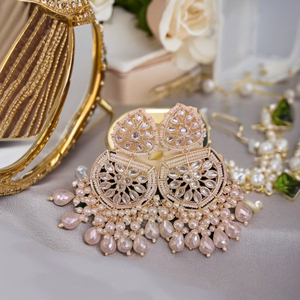 Ensembles de bijoux de fête élégants Ensemble de boucles d'oreilles en alliage de zinc léger pour vêtements de mariage traditionnels Tendance et élégant - Product Image 1