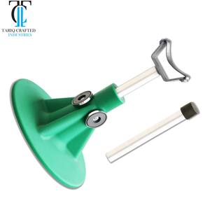 Soporte Profesional Ajustable para Pezuñas de Caballo, Equipo de Herrador, TARIQ CRAFTED INDUSTRIES - Product Image 4