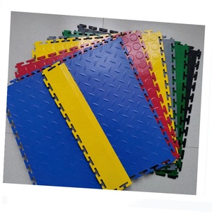 แผ่นพื้นพลาสติก PVC สำหรับโรงรถ แบบยืดหยุ่น ทนทาน และสามารถเชื่อมต่อกันได้ - Product Image 2