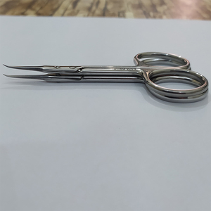 Ciseaux à cuticules en acier inoxydable allemand de 3,75 pouces, finition miroir, pour la manucure, la beauté des ongles, utilisation en salon de beauté, outils pour les ongles - Product Image 3