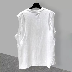 Camiseta sin mangas para hombre, ropa de entrenamiento ligera diseñada para brindar comodidad durante sesiones de entrenamiento intensas - Product Image 2
